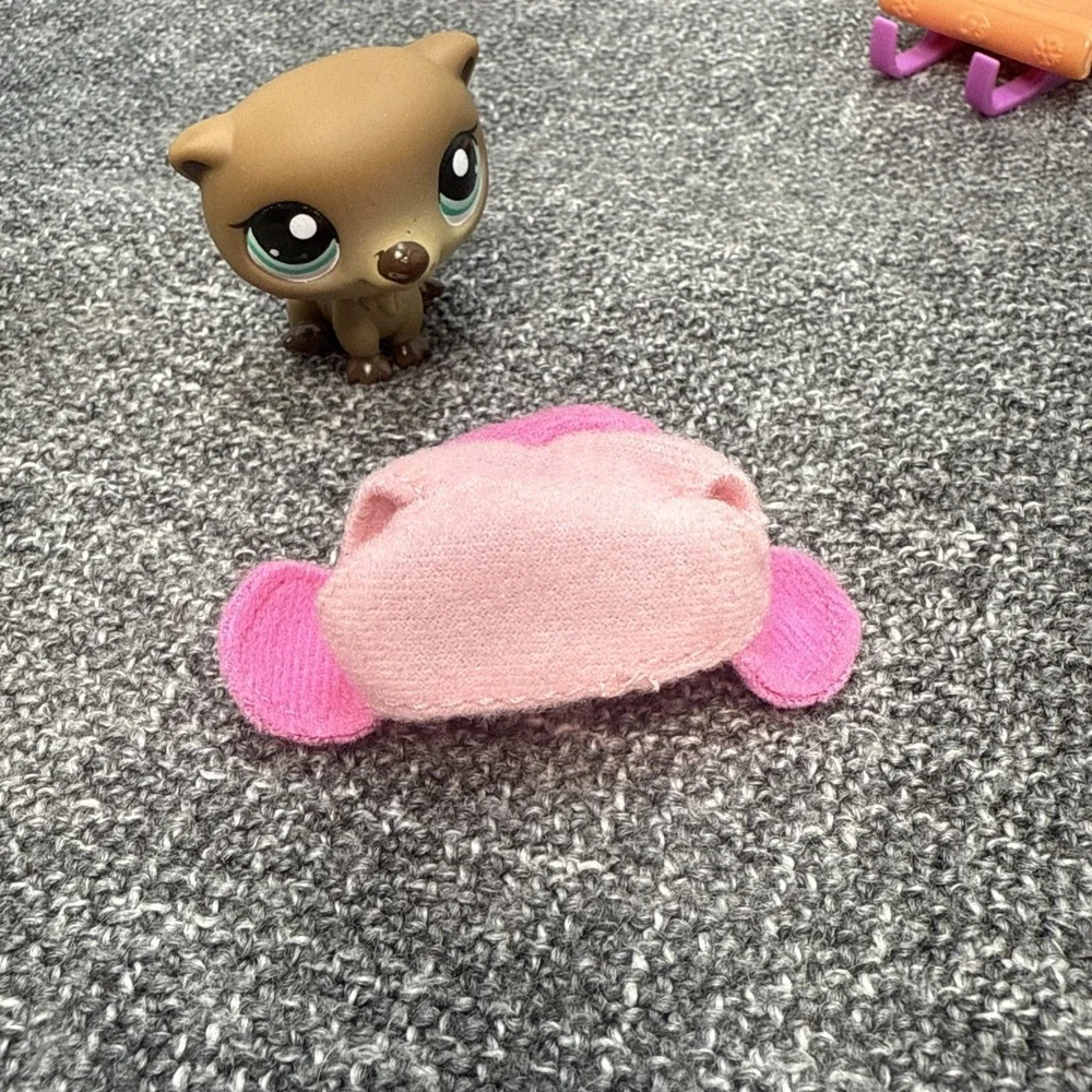 Littlest Pet Shop LPS #1609 Sea Otter Special Edition Pet RARE With Hat and Sled